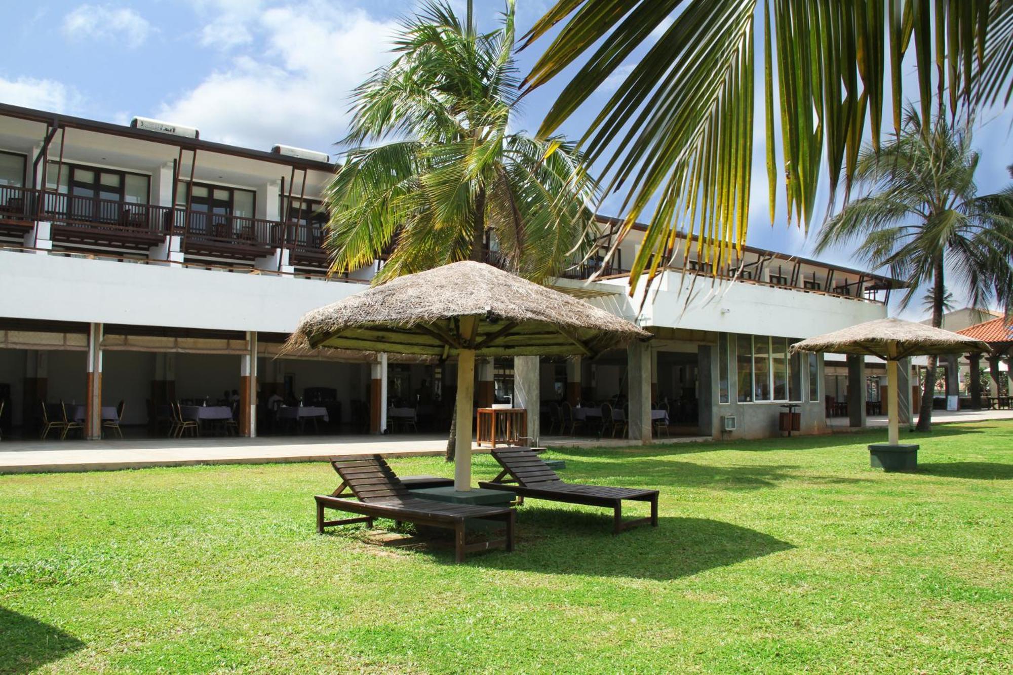 Goldi Sands Hotel Негомбо Экстерьер фото